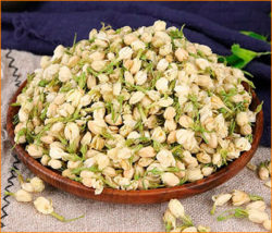 Цветы жасмина